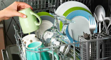 How to clean a dishwasher at home