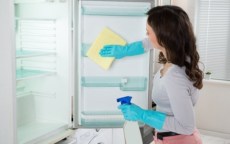 How to defrost different types of refrigerators: preparation and rules for defrosting