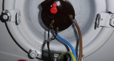 Boiler is shocking through water or from the hull - why and what to do