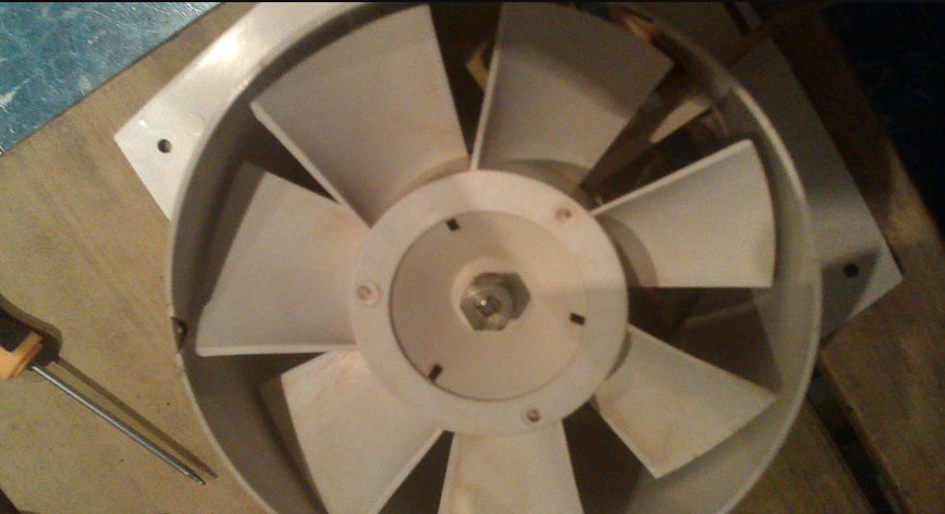 The fan is making noise or buzzing - why it started to make noise and how to reduce fan noise