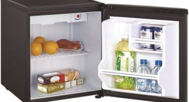 Selection of the refrigerator in size and cabinet for the refrigerator