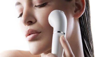 Choosing the best female facial hair remover