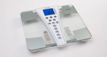 Floor scales with a water, fat and muscle analyzer - how to determine body composition?