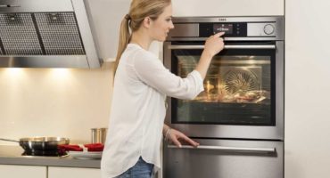 Instructions: how to set the clock on the oven