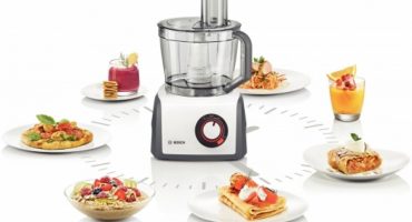 What is the difference between a food processor and a blender and what is better